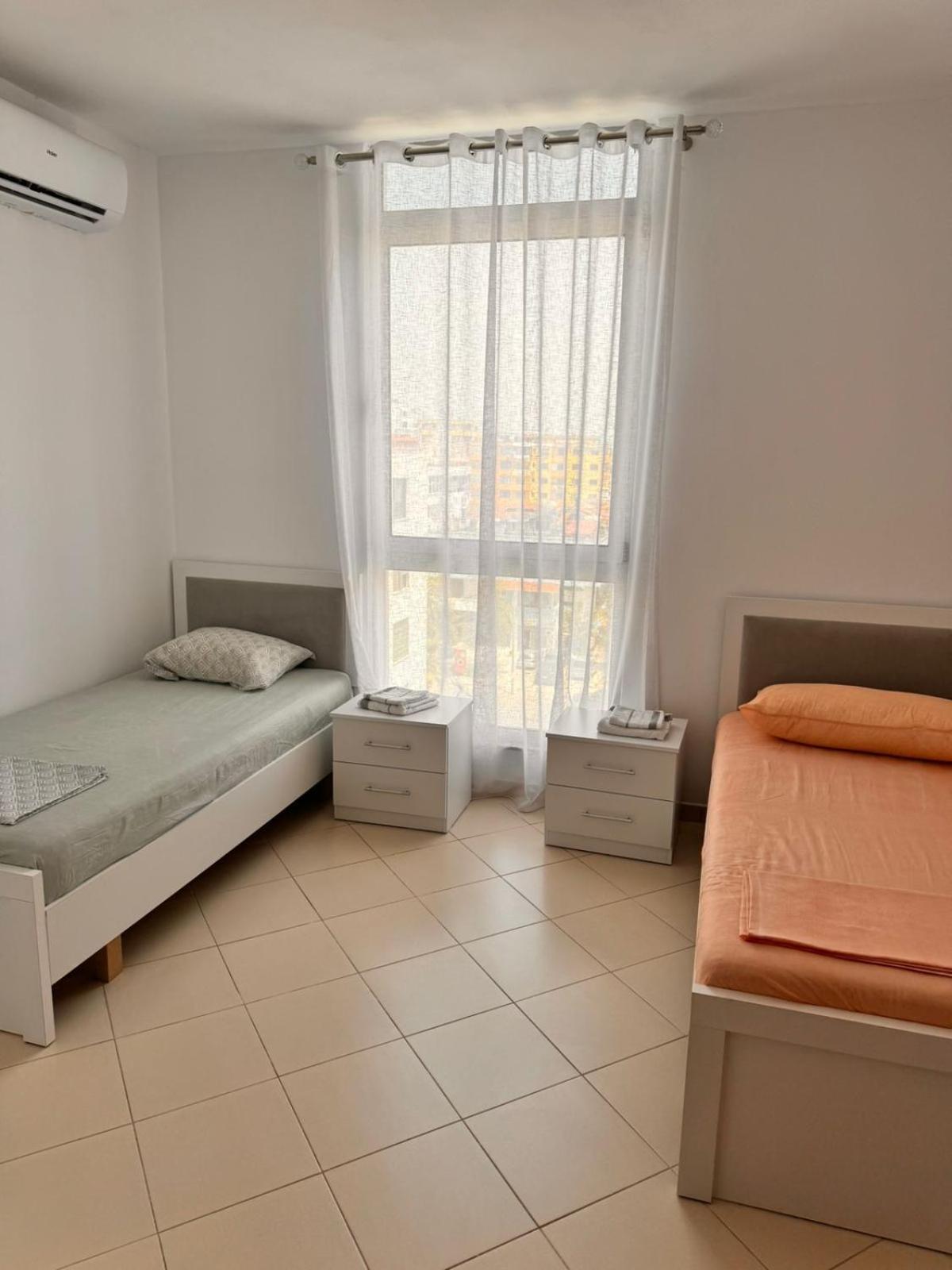 Holiday Apartments 5 Durrës Esterno foto